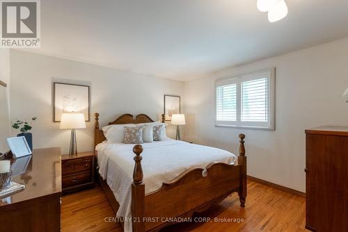 79 Roundhill Court, London, ON - Indoor Photo Showing Bedroom