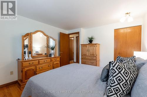 79 Roundhill Court, London, ON - Indoor Photo Showing Bedroom