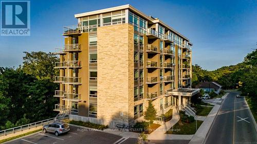 606 - 479 Charlton Avenue E, Hamilton, ON - Outdoor With Balcony