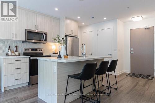 606 - 479 Charlton Avenue E, Hamilton, ON - Indoor Photo Showing Kitchen With Stainless Steel Kitchen With Upgraded Kitchen