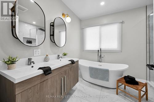 23 Ameer Drive, St. Catharines, ON - Indoor Photo Showing Bathroom