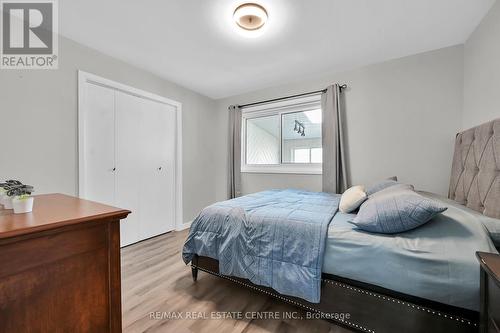 23 Ameer Drive, St. Catharines, ON - Indoor Photo Showing Bedroom