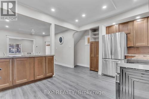 15 Lincoln Street, Hamilton (Crown Point), ON - Indoor Photo Showing Kitchen