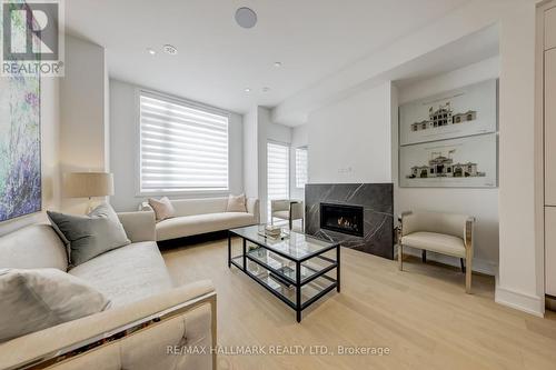 3 Flax Field Lane, Toronto (Willowdale West), ON - Indoor Photo Showing Living Room With Fireplace