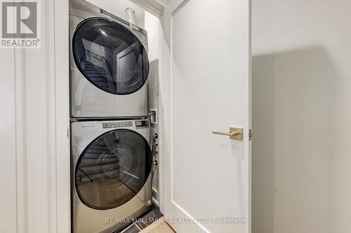 3 Flax Field Lane, Toronto (Willowdale West), ON - Indoor Photo Showing Laundry Room