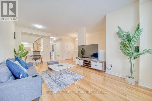 142 Sea Drifter Crescent, Brampton (Bram East), ON - Indoor Photo Showing Living Room