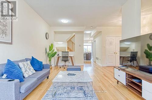 142 Sea Drifter Crescent, Brampton (Bram East), ON - Indoor Photo Showing Living Room