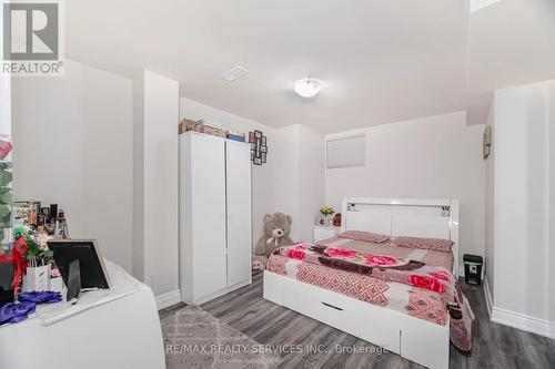 58 Russell Creek Drive, Brampton (Sandringham-Wellington North), ON - Indoor Photo Showing Bedroom