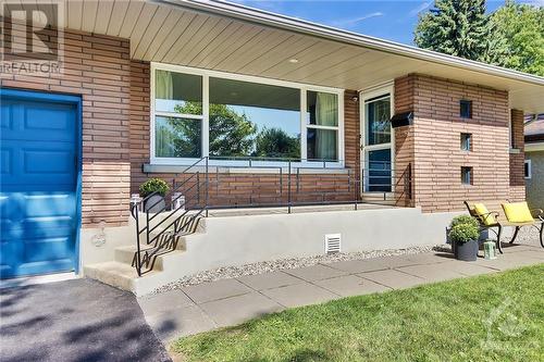 2063 Neepawa Avenue, Ottawa, ON - Outdoor With Deck Patio Veranda