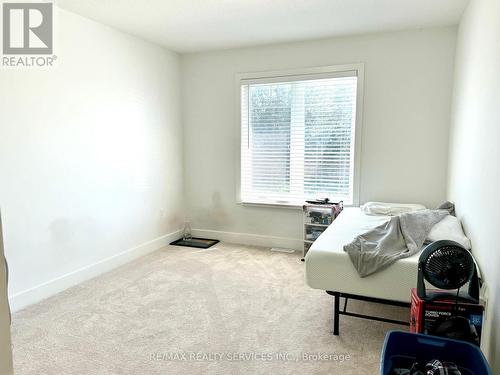 27 Christopher Court, London, ON - Indoor Photo Showing Bedroom