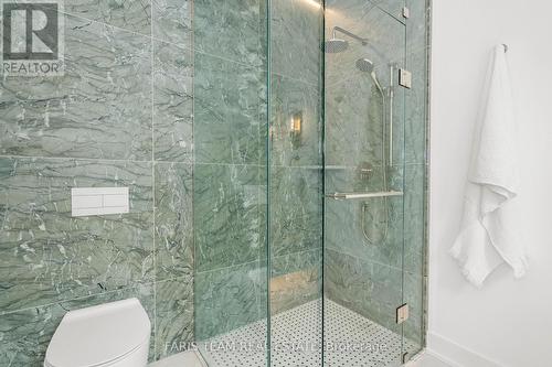 25 Deerhurst Highlands Drive, Huntsville, ON - Indoor Photo Showing Bathroom