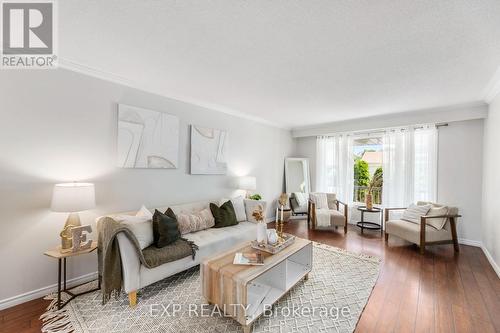 24 Bannerman Court, Whitby (Lynde Creek), ON - Indoor Photo Showing Living Room