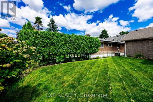 24 Bannerman Court, Whitby (Lynde Creek), ON - Outdoor