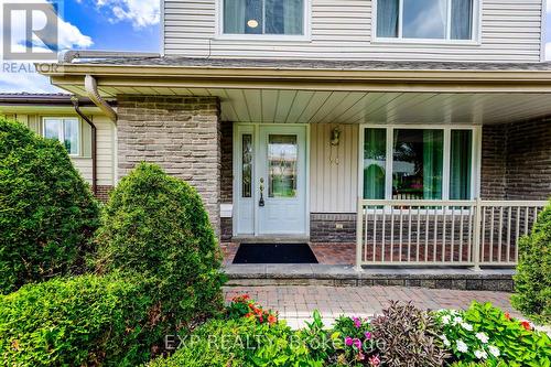 24 Bannerman Court, Whitby (Lynde Creek), ON - Outdoor With Deck Patio Veranda