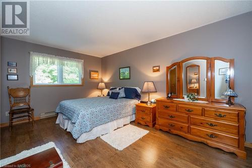 1940 8Th Avenue E, Owen Sound, ON - Indoor Photo Showing Bedroom