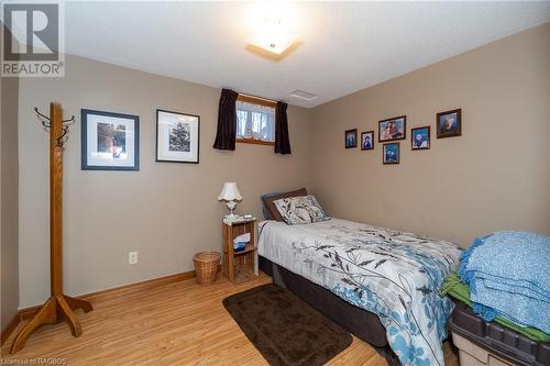 1940 8Th Avenue E, Owen Sound, ON - Indoor Photo Showing Bedroom