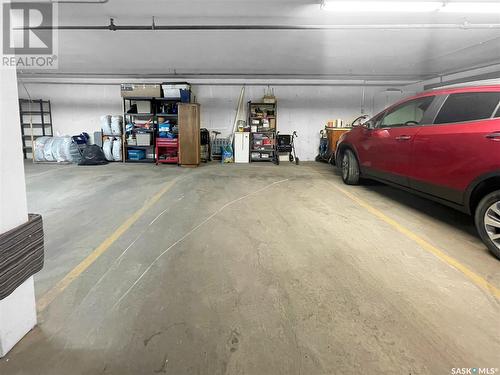 103 453 Walsh Trail, Swift Current, SK - Indoor Photo Showing Garage