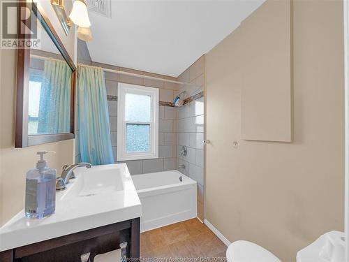 2584 Front Road, Lasalle, ON - Indoor Photo Showing Bathroom