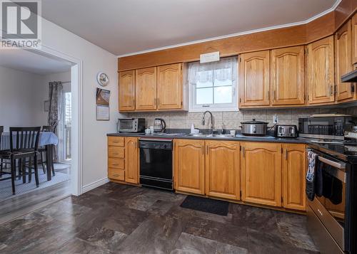 27-31 Harnums Hill, Whiteway, NL - Indoor Photo Showing Kitchen With Double Sink