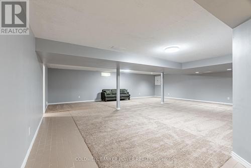 22 - 55 Fiddlers Green Road, London, ON - Indoor Photo Showing Other Room