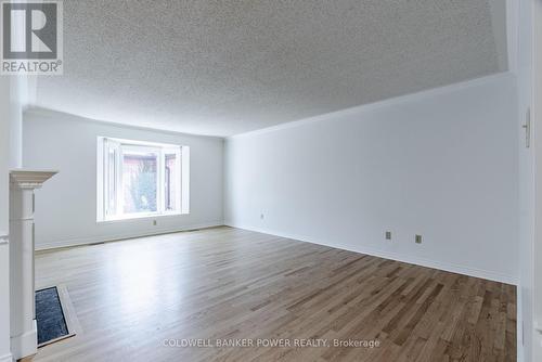 22 - 55 Fiddlers Green Road, London, ON - Indoor Photo Showing Other Room