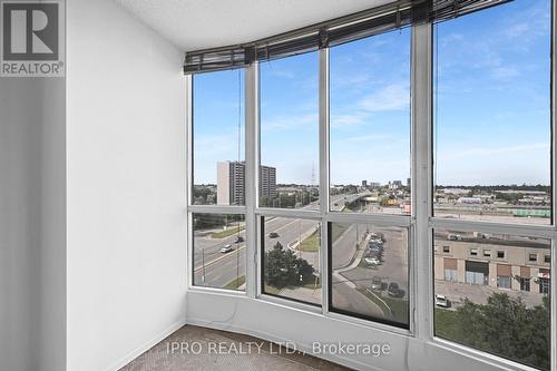 807 - 2550 Lawrence Avenue E, Toronto (Dorset Park), ON - Indoor Photo Showing Other Room