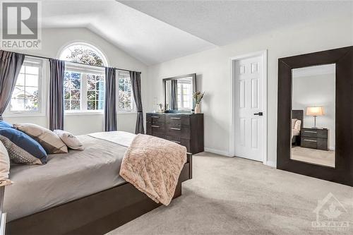 18 Sutcliffe Terrace, Ottawa, ON - Indoor Photo Showing Bedroom