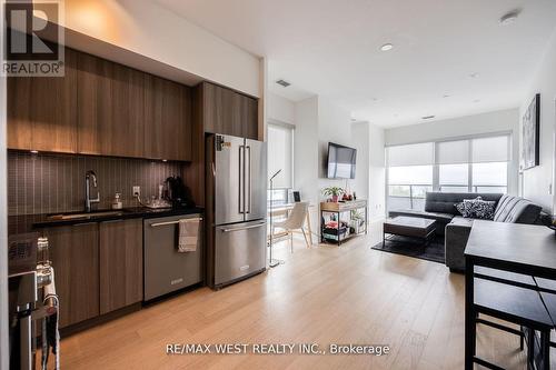 702 - 20 Shore Breeze Drive, Toronto (Mimico), ON - Indoor Photo Showing Kitchen