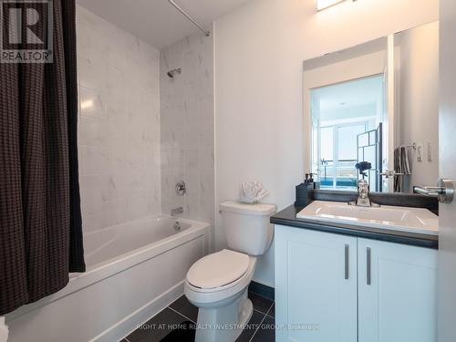 903 - 1063 Douglas Mccurdy Common, Mississauga, ON - Indoor Photo Showing Bathroom