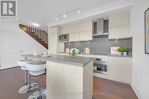 107C - 18 Rouge Valley Drive, Markham (Unionville), ON - Indoor Photo Showing Kitchen