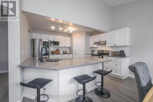 6588 Beattie Street, London, ON - Indoor Photo Showing Kitchen With Double Sink