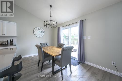 6588 Beattie Street, London, ON - Indoor Photo Showing Dining Room