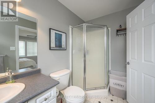 6588 Beattie Street, London, ON - Indoor Photo Showing Bathroom