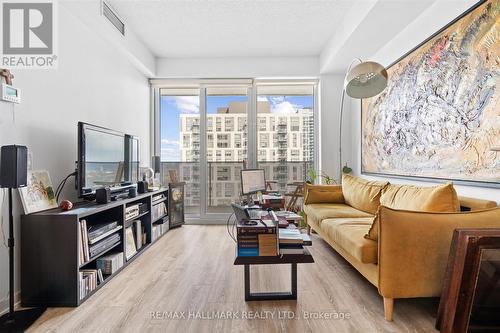 2307 - 20 Tubman Avenue, Toronto (Regent Park), ON - Indoor Photo Showing Living Room