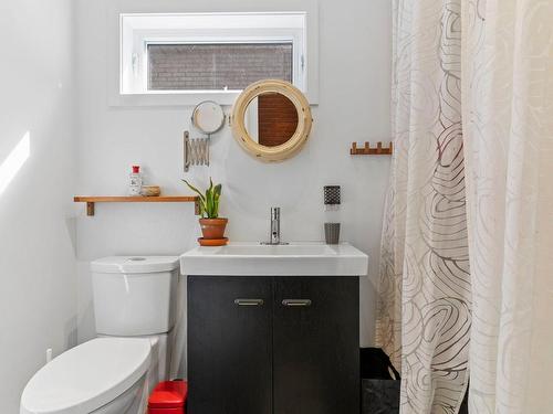 Powder room - 5810 Rue Villiers, Brossard, QC - Indoor Photo Showing Bathroom