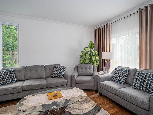 Salon - 915 Rue De Touraine, Saint-Jérôme, QC - Indoor Photo Showing Living Room