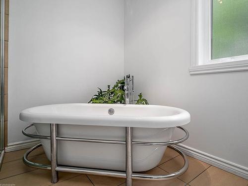 Salle de bains - 915 Rue De Touraine, Saint-Jérôme, QC - Indoor Photo Showing Bathroom