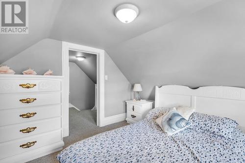 58 Rebecca Street, Stratford (22 - Stratford), ON - Indoor Photo Showing Bedroom