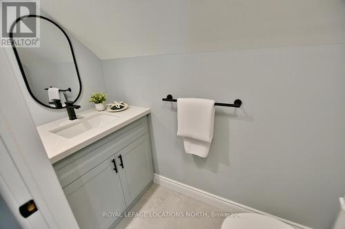 4 Laurel Boulevard, Collingwood, ON - Indoor Photo Showing Bathroom