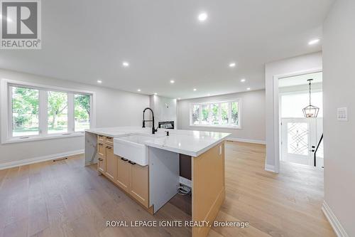 26 Jackmuir Crescent, Toronto (Bendale), ON - Indoor Photo Showing Kitchen