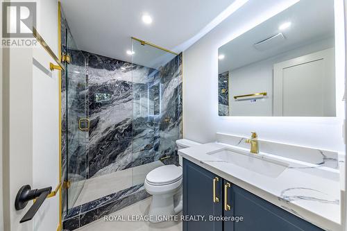 26 Jackmuir Crescent, Toronto (Bendale), ON - Indoor Photo Showing Bathroom