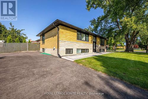 26 Jackmuir Crescent, Toronto (Bendale), ON - Outdoor