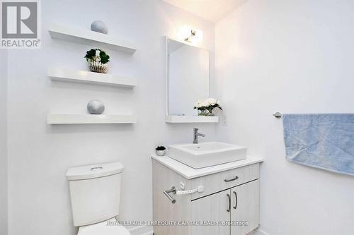 406 - 9199 Yonge Street, Richmond Hill (Langstaff), ON - Indoor Photo Showing Bathroom