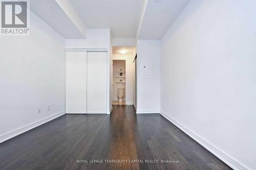 406 - 9199 Yonge Street, Richmond Hill (Langstaff), ON - Indoor Photo Showing Other Room