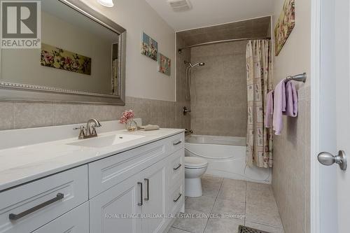 989 North Shore Boulevard W, Burlington (Bayview), ON - Indoor Photo Showing Bathroom