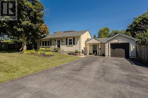 989 North Shore Boulevard W, Burlington (Bayview), ON - Outdoor With Facade