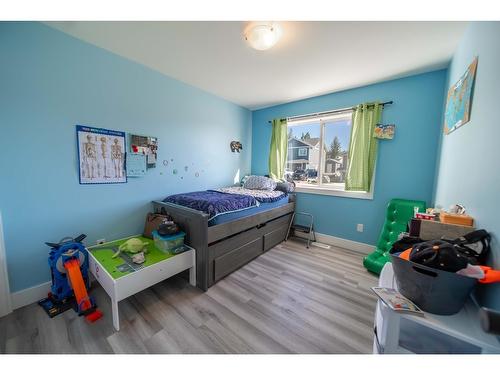 2992 Eagle Ridge Point N, Cranbrook, BC - Indoor Photo Showing Bedroom