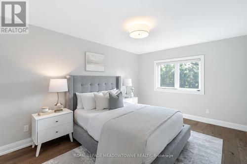 1575 Woodhenge Way, Mississauga, ON - Indoor Photo Showing Bedroom