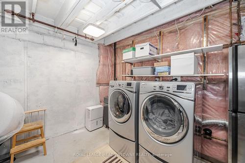 1575 Woodhenge Way, Mississauga, ON - Indoor Photo Showing Laundry Room