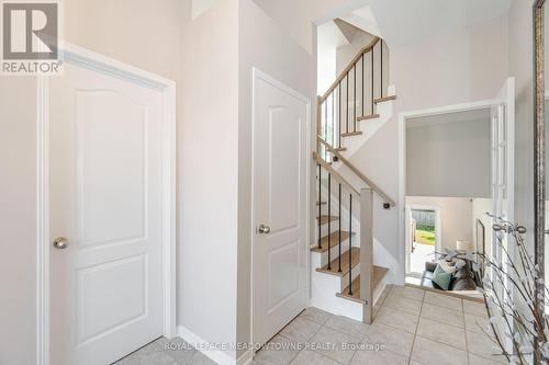 1575 Woodhenge Way, Mississauga, ON - Indoor Photo Showing Other Room